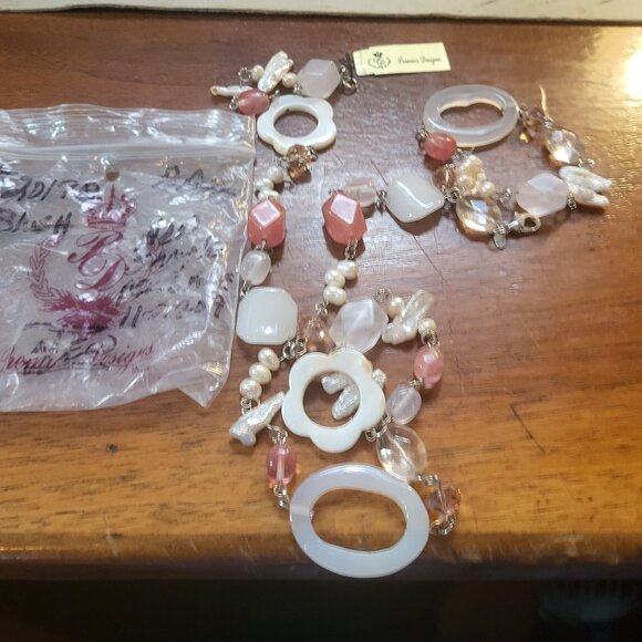 P. PEARL BLUSH NECKLACE BRAND NEW - Picture 1 of 1